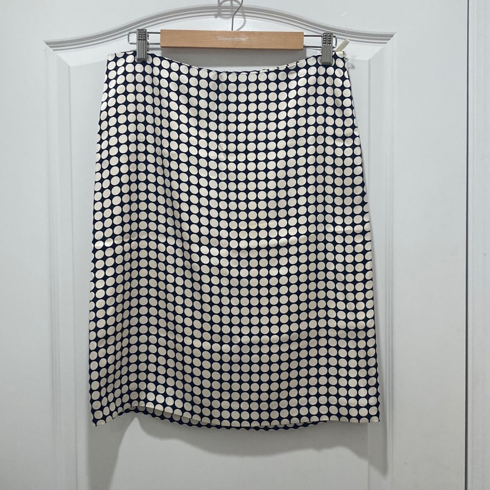 Banana Republic Factory Store Size 6 100% Silk Pencil Skirt Dark Navy Polka Dot